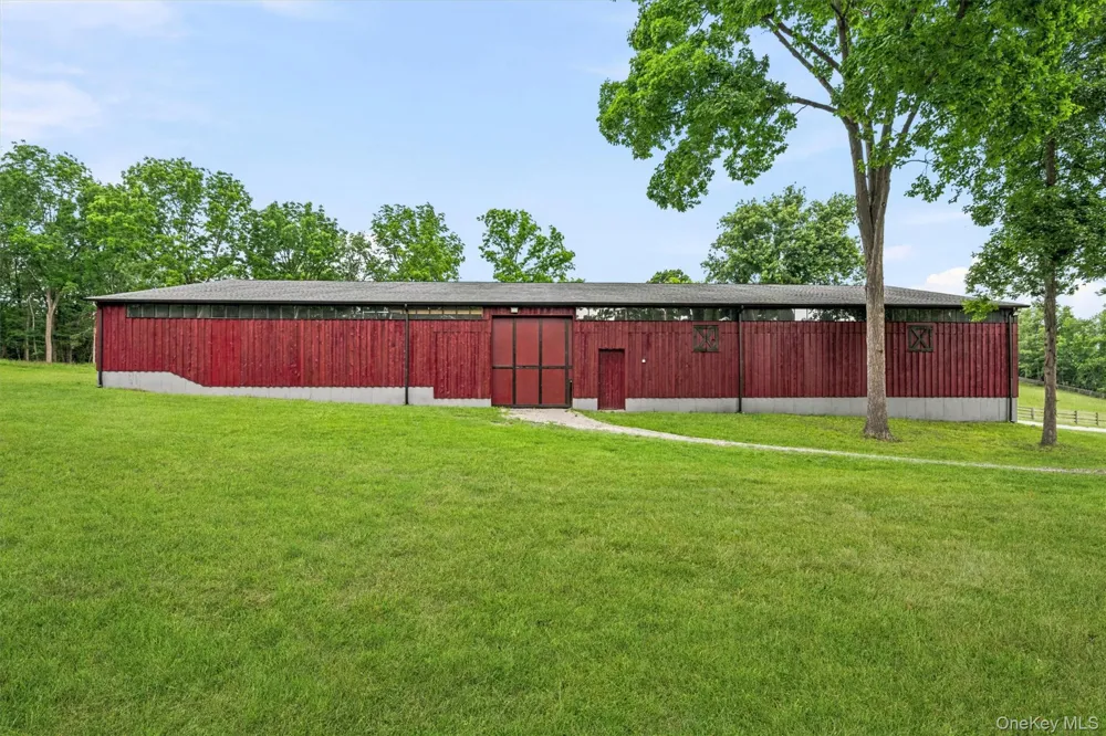16 Almond Tree Lane Warwick, NY 10990