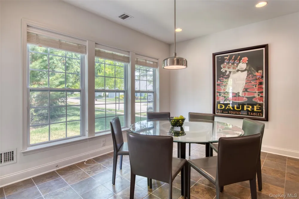 171 Jonathan Lane Westhampton, NY 11977