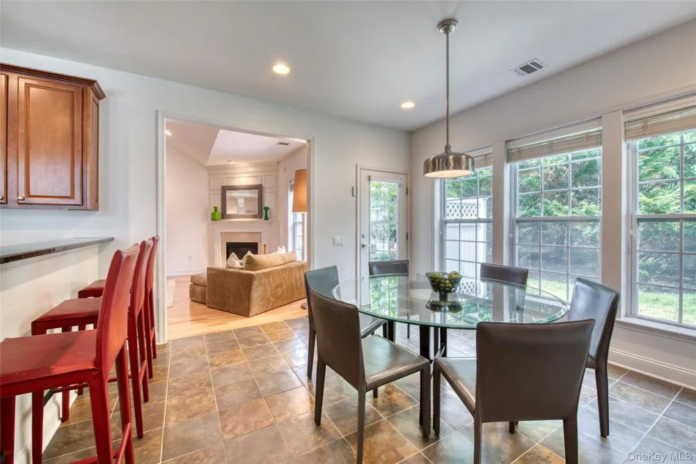 171 Jonathan Lane Westhampton, NY 11977