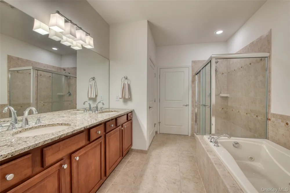 171 Jonathan Lane Westhampton, NY 11977