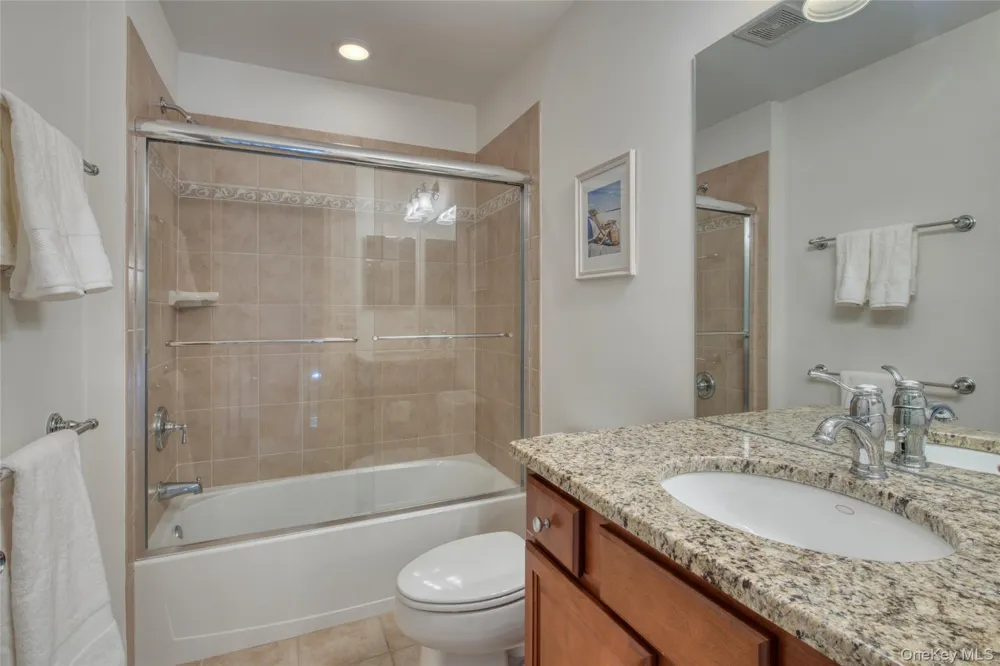 171 Jonathan Lane Westhampton, NY 11977