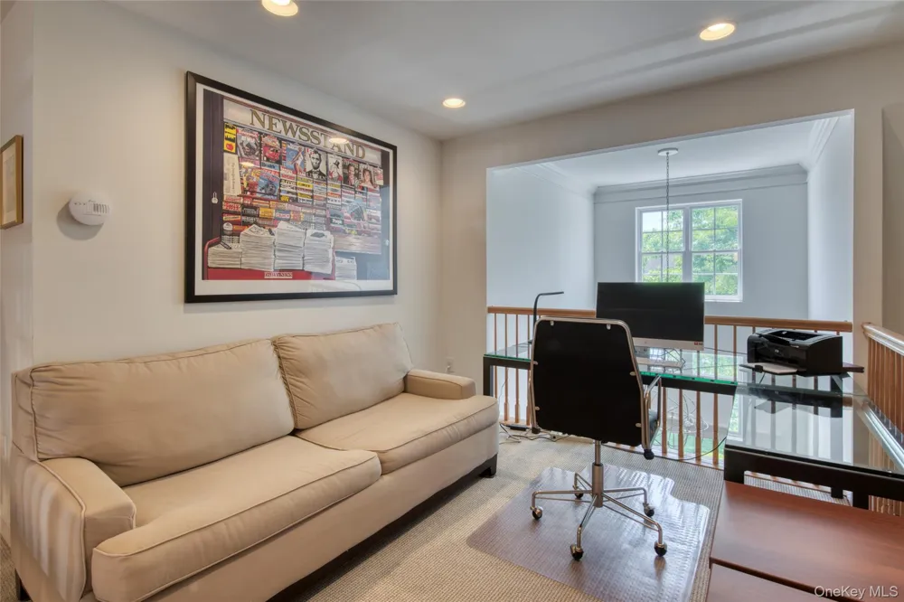 171 Jonathan Lane Westhampton, NY 11977