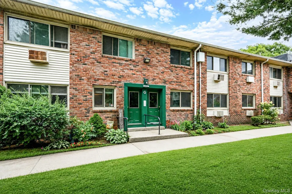 2453 union blvd #24a Islip, NY 11750