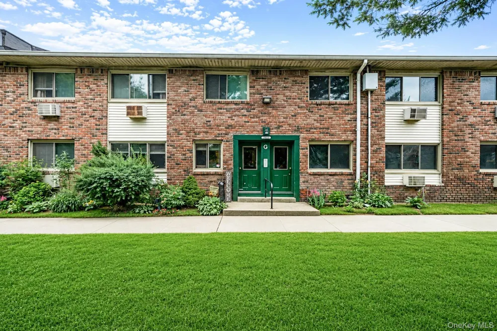2453 union blvd #24a Islip, NY 11750
