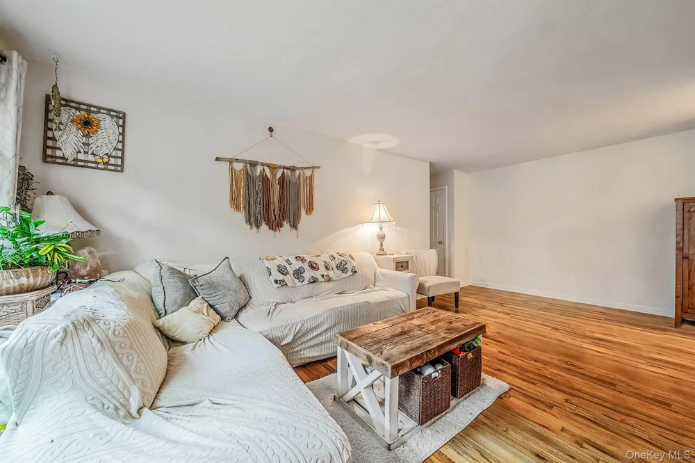 2453 union blvd #24a Islip, NY 11750