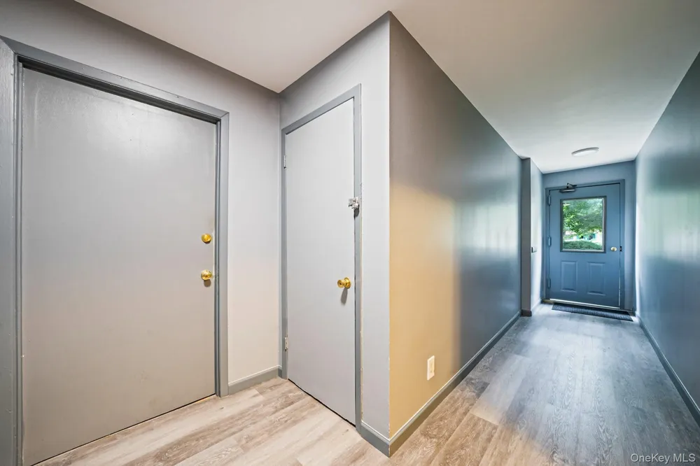 2453 union blvd #24a Islip, NY 11750