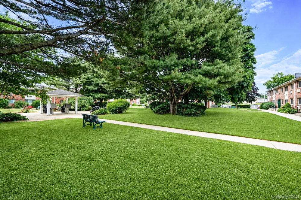 2453 union blvd #24a Islip, NY 11750
