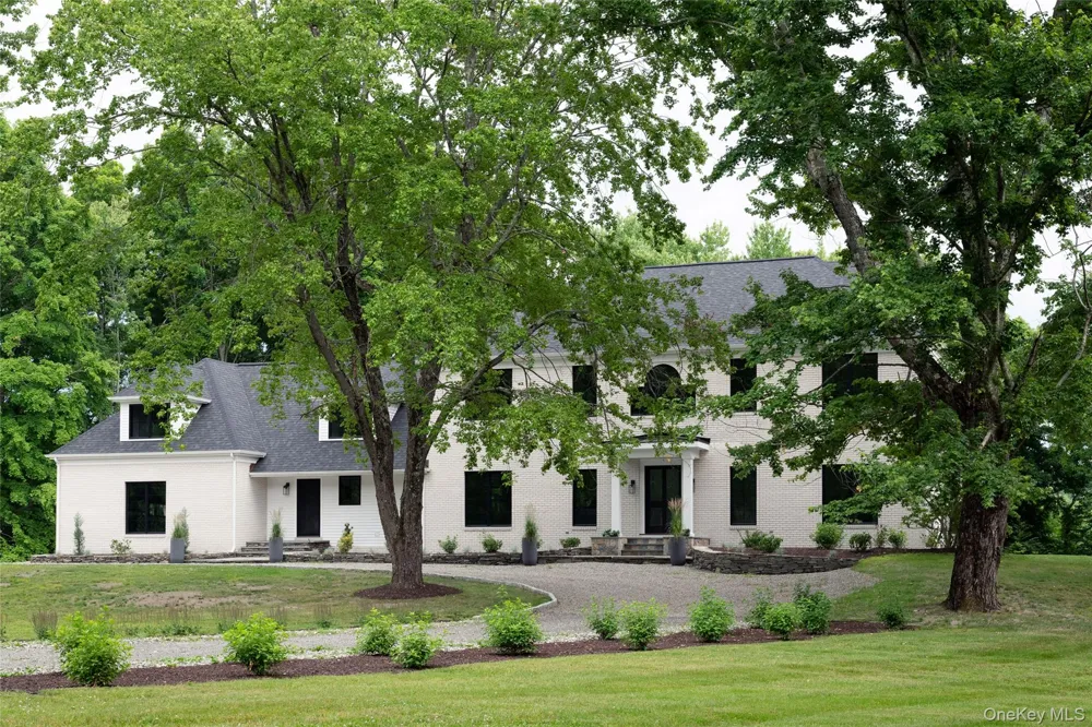296-302 Stanford Road Millbrook, NY 12545