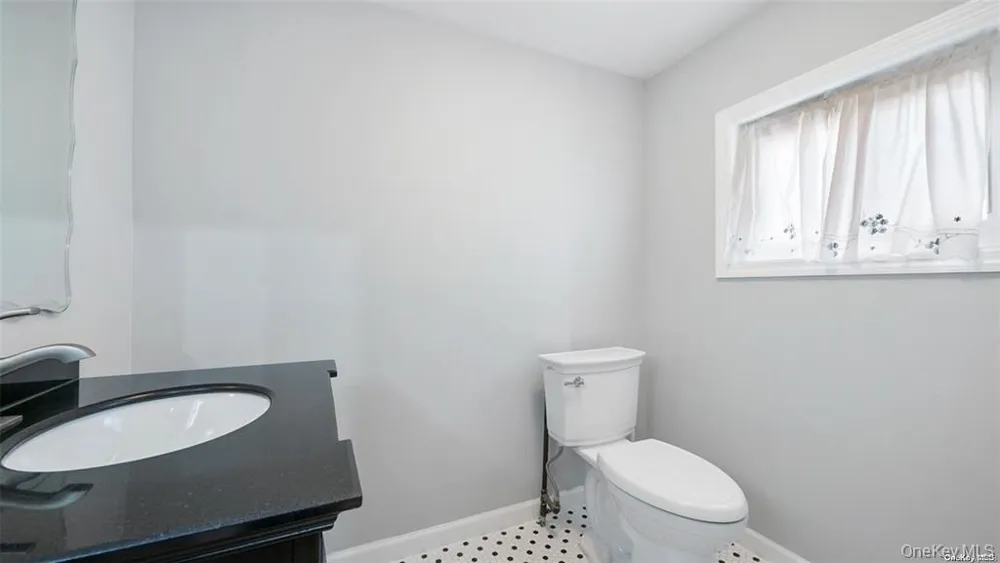 46 Laurel Avenue East Islip, NY 11730