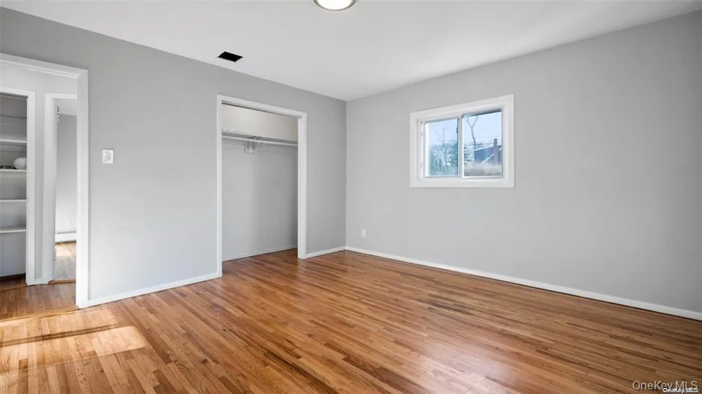 46 Laurel Avenue East Islip, NY 11730