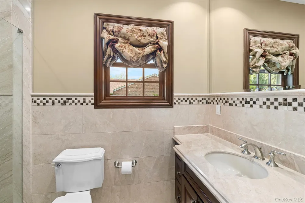 2015 Kenneys Road Southold, NY 11971
