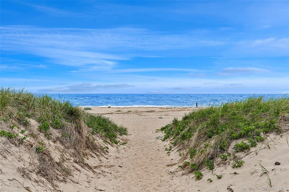 2015 Kenneys Road Southold, NY 11971
