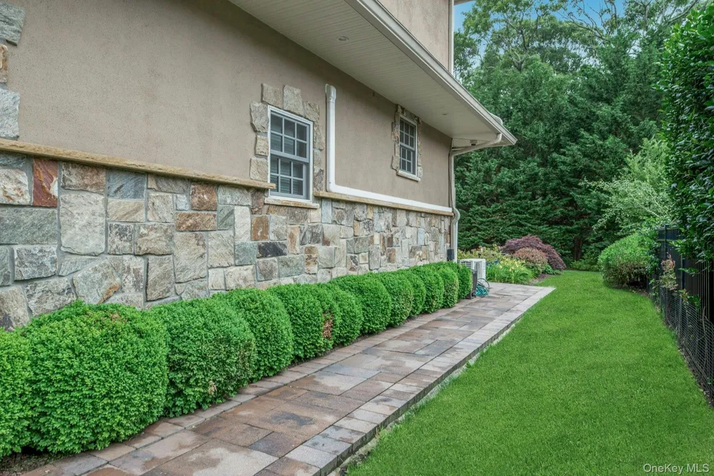 2015 Kenneys Road Southold, NY 11971