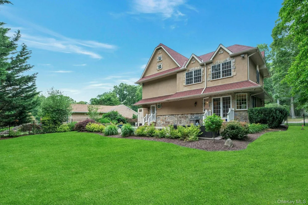 2015 Kenneys Road Southold, NY 11971