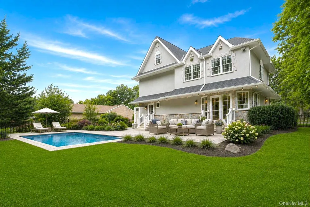 2015 Kenneys Road Southold, NY 11971