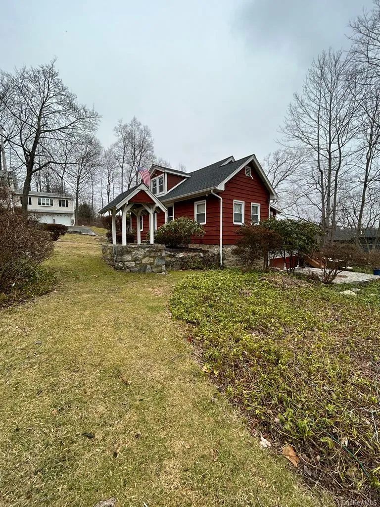 3 Elm Road Somers, NY 10541