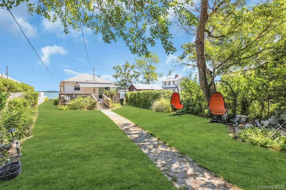 135 Noyack Avenue Sag Harbor, NY 11963