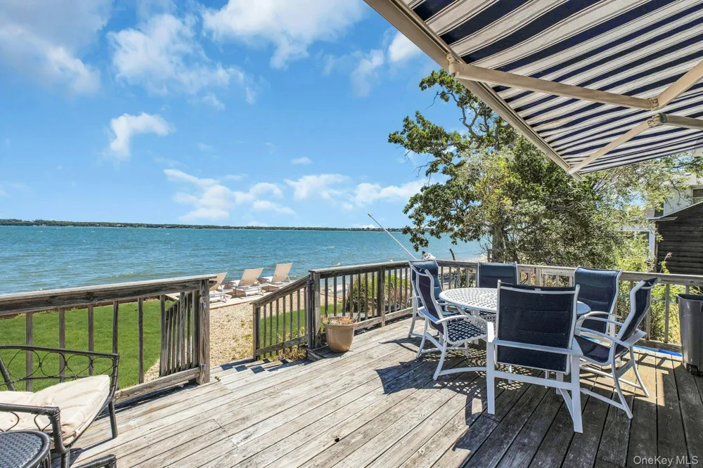 135 Noyack Avenue Sag Harbor, NY 11963