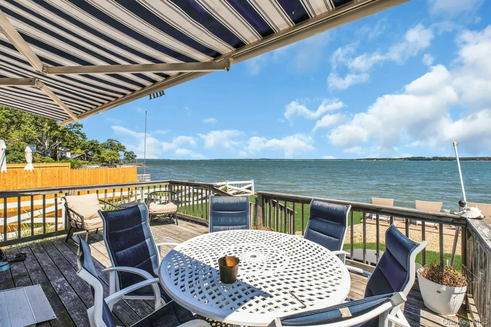 135 Noyack Avenue Sag Harbor, NY 11963