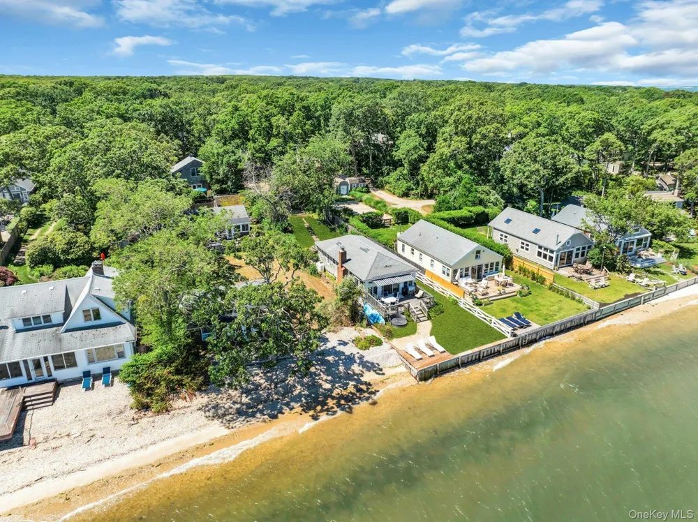 135 Noyack Avenue Sag Harbor, NY 11963