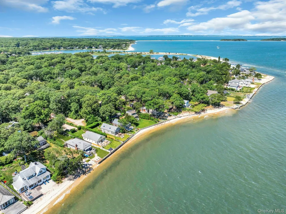 135 Noyack Avenue Sag Harbor, NY 11963