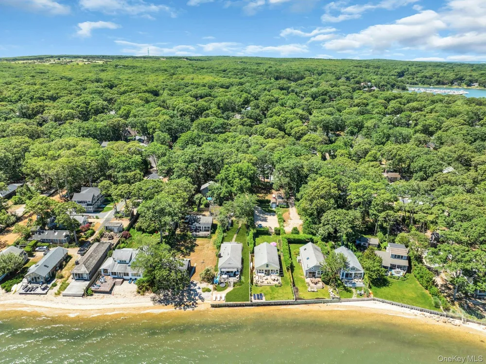 135 Noyack Avenue Sag Harbor, NY 11963