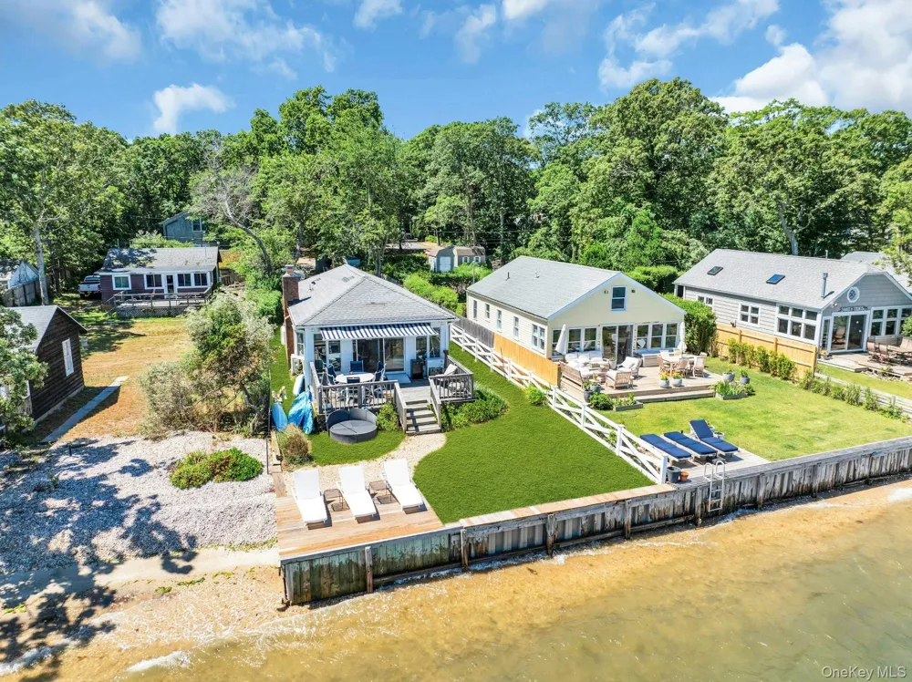 135 Noyack Avenue Sag Harbor, NY 11963