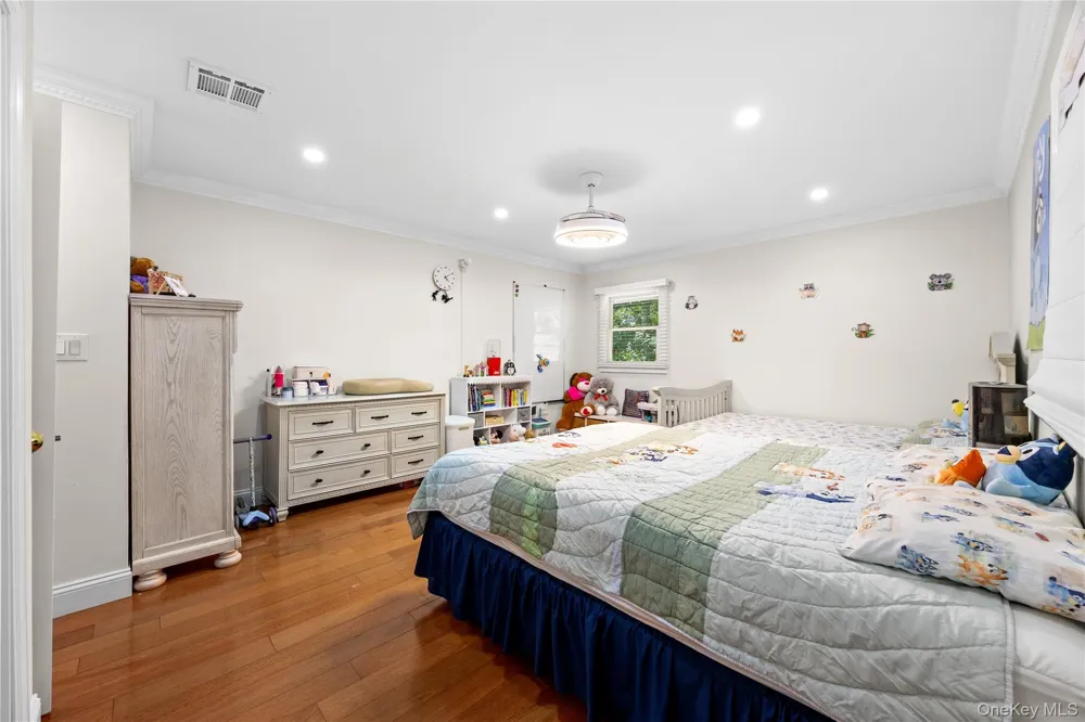 249 Glen Cove Road Old Westbury, NY 11568