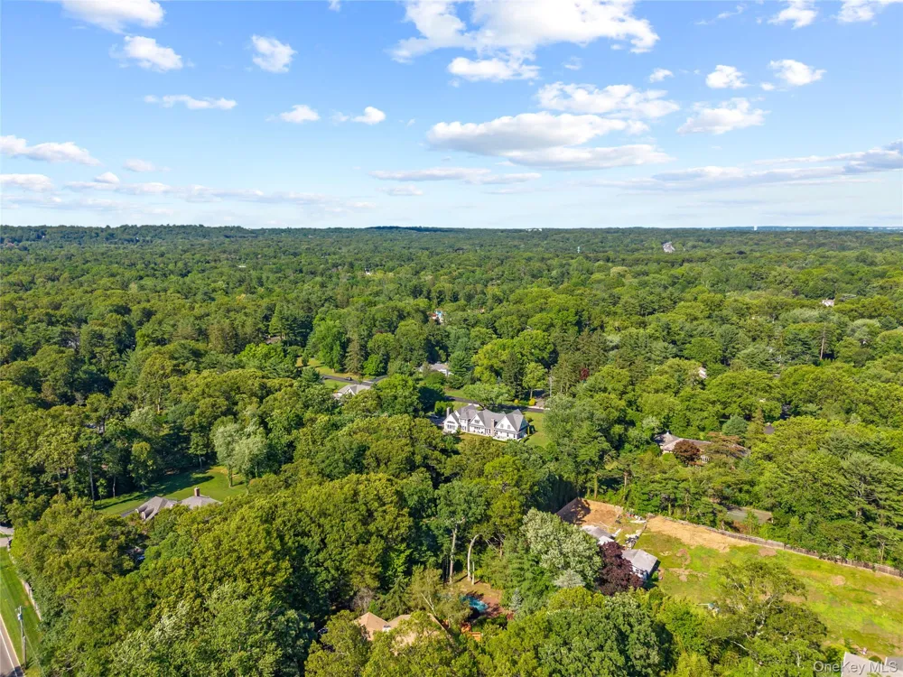 249 Glen Cove Road Old Westbury, NY 11568