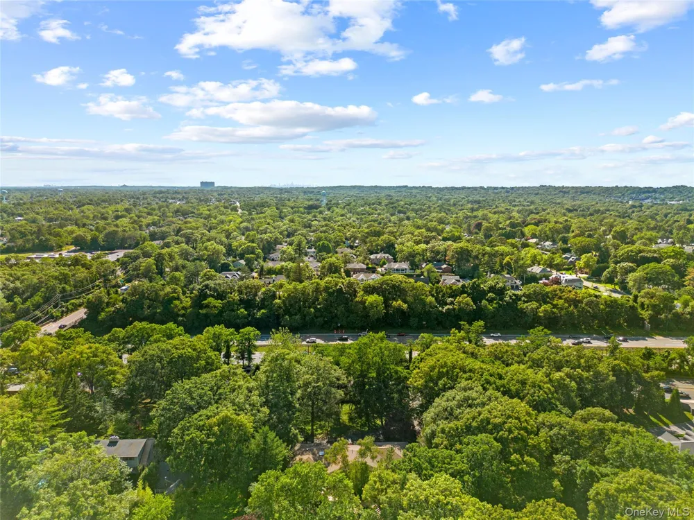 249 Glen Cove Road Old Westbury, NY 11568