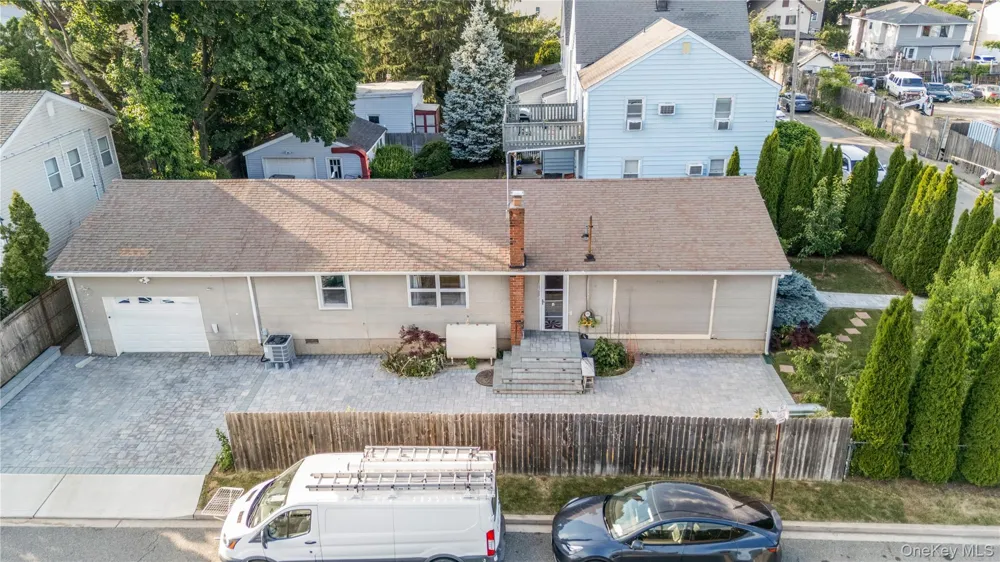 36 Richmond Street Syosset, NY 11791