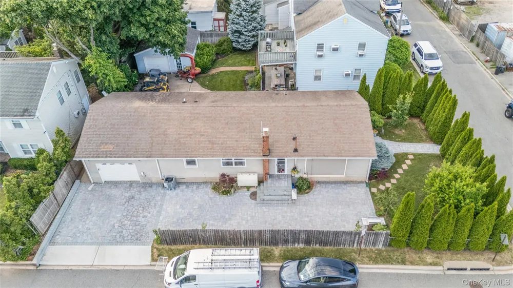 36 Richmond Street Syosset, NY 11791
