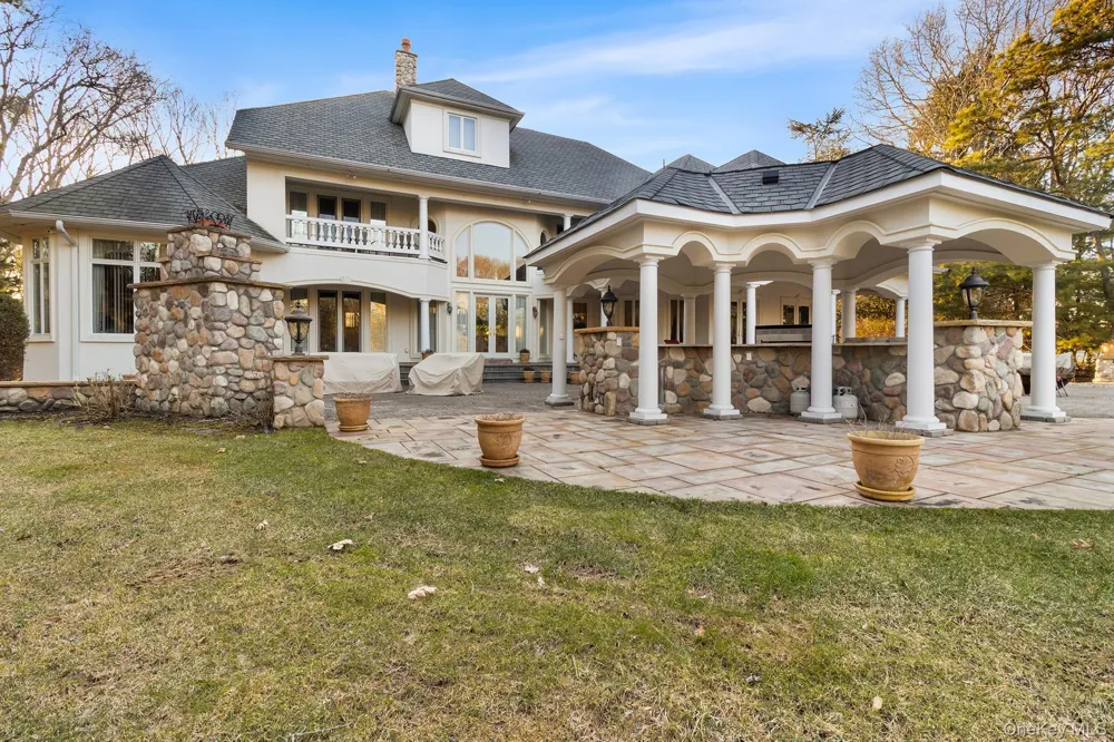 139 Private Road East Patchogue, NY 11772