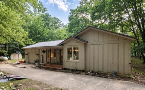 189 Forest Trail