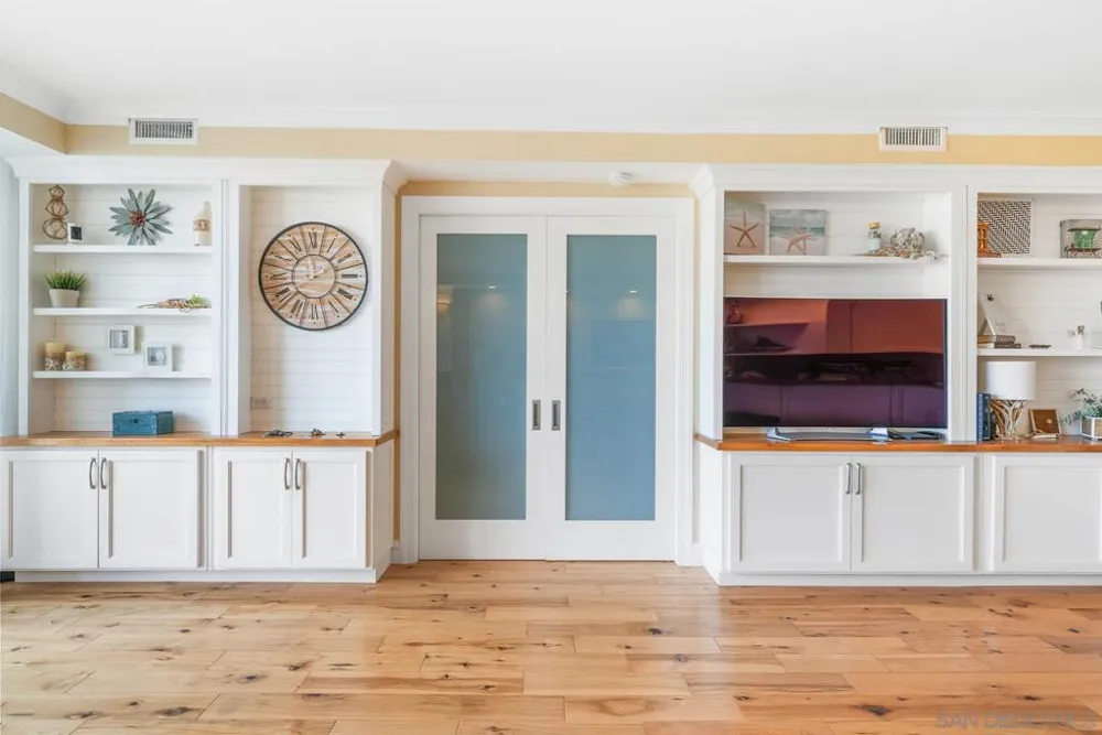 1720 Avenida Del Mundo #209 Coronado, CA 92118