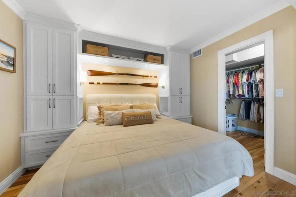 1720 Avenida Del Mundo #209 Coronado, CA 92118