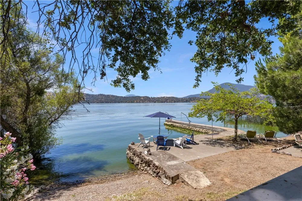 11611 Garden Court Clearlake Oaks, CA 95423