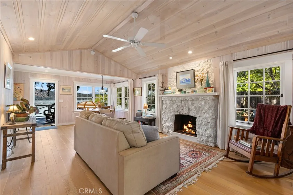 11611 Garden Court Clearlake Oaks, CA 95423