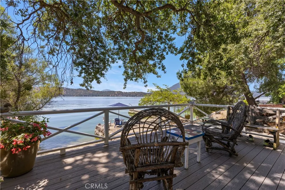 11611 Garden Court Clearlake Oaks, CA 95423