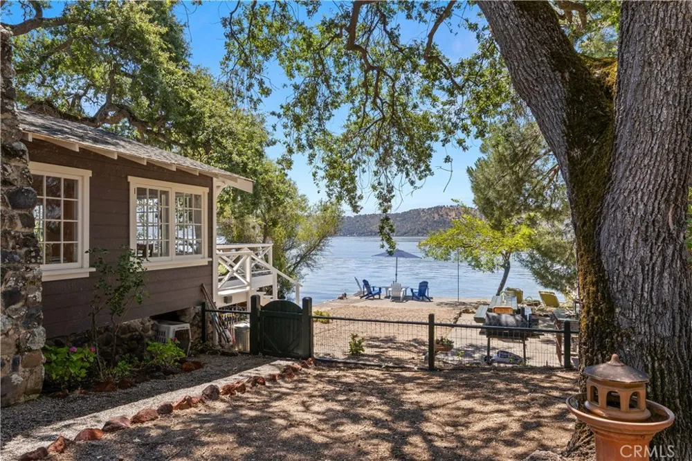 11611 Garden Court Clearlake Oaks, CA 95423