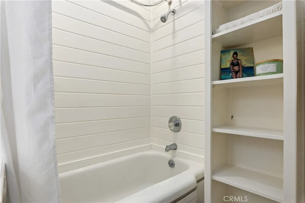 11611 Garden Court Clearlake Oaks, CA 95423