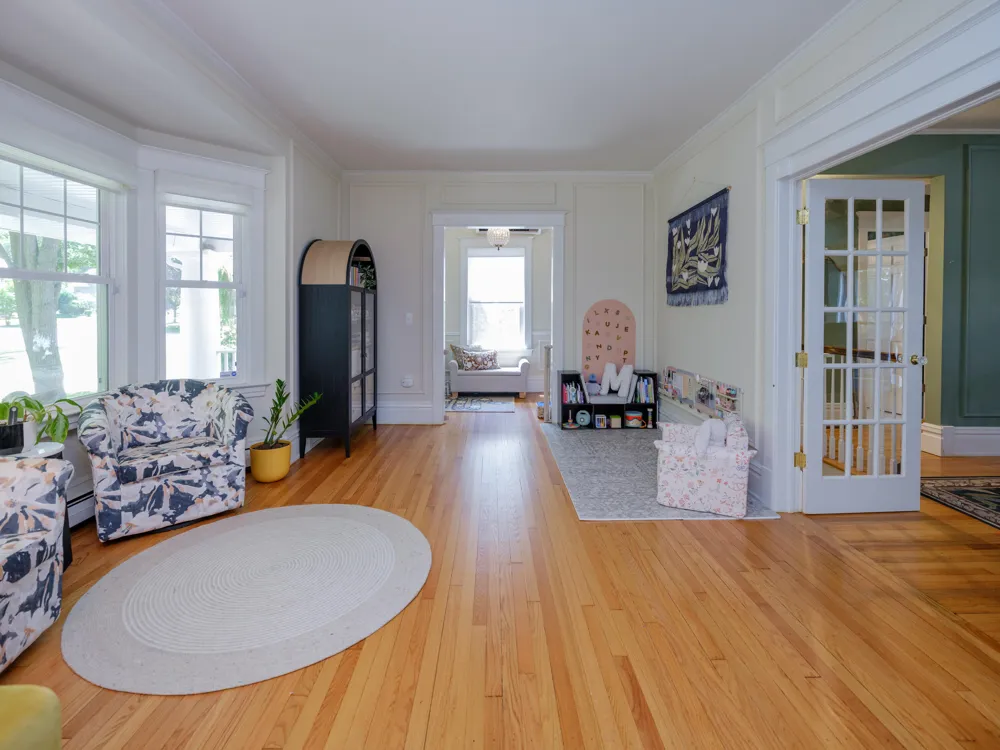 2318 Glenwood Drive Kalamazoo, MI 49008