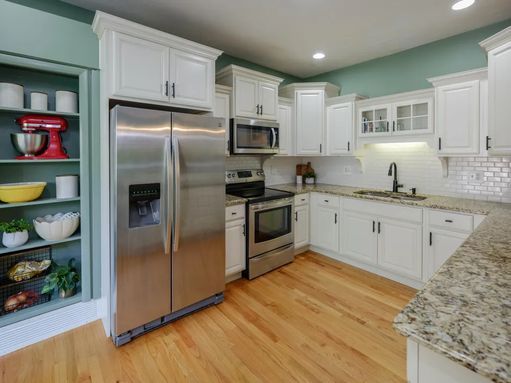 2318 Glenwood Drive Kalamazoo, MI 49008