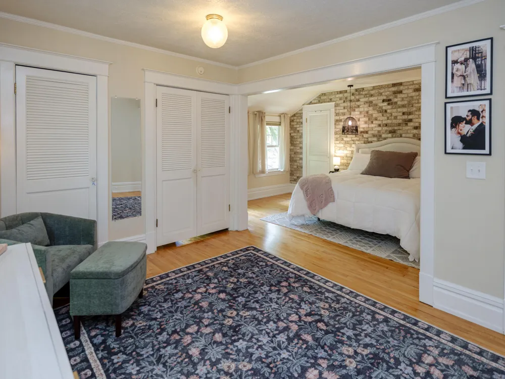 2318 Glenwood Drive Kalamazoo, MI 49008