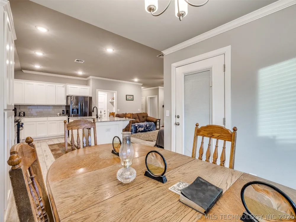 401 W Harrison Street Chouteau, OK 74337