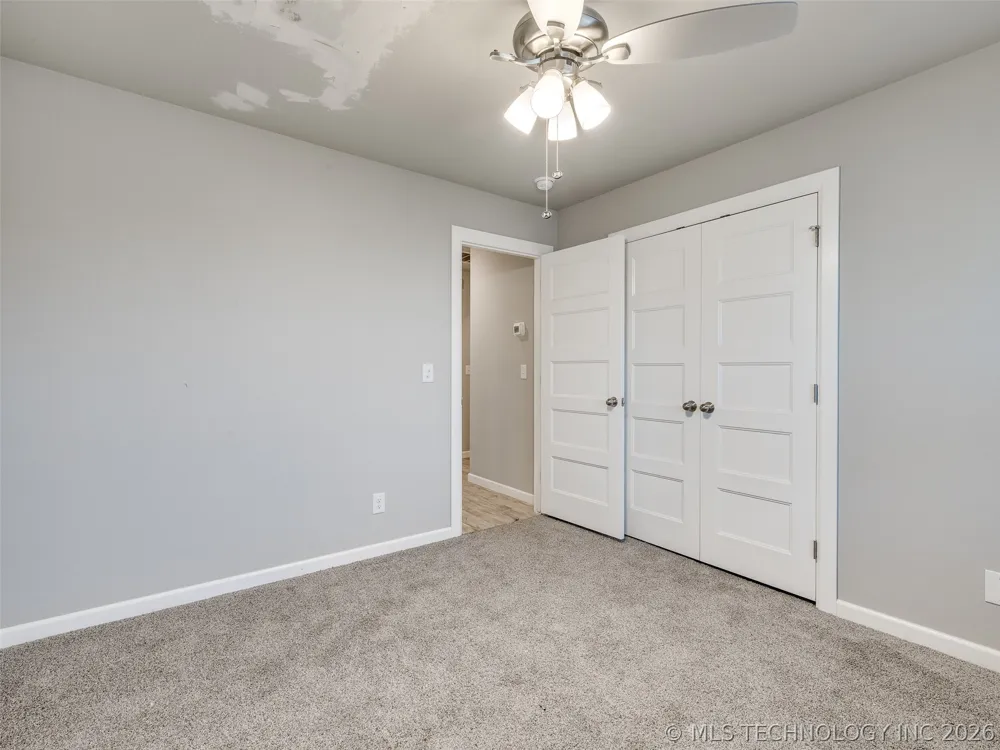 401 W Harrison Street Chouteau, OK 74337