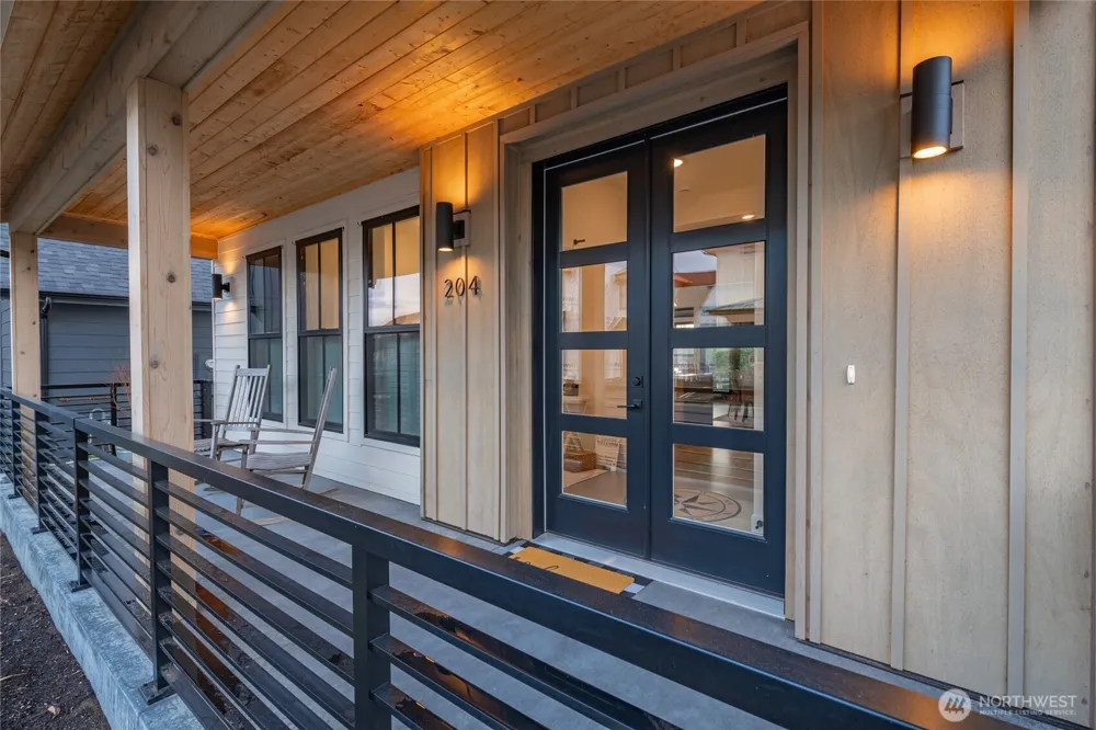 204 Pebblebrook Drive Lynden, WA 98264