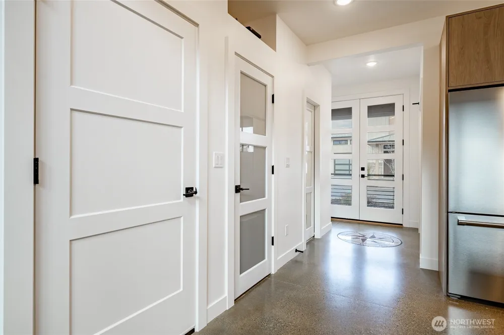 204 Pebblebrook Drive Lynden, WA 98264