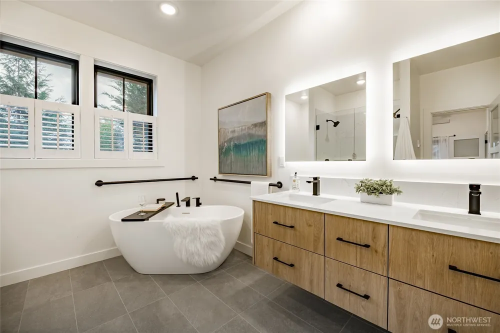 204 Pebblebrook Drive Lynden, WA 98264