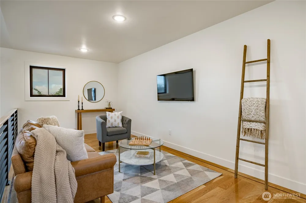 204 Pebblebrook Drive Lynden, WA 98264